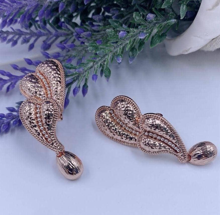 Rose gold drop earrings