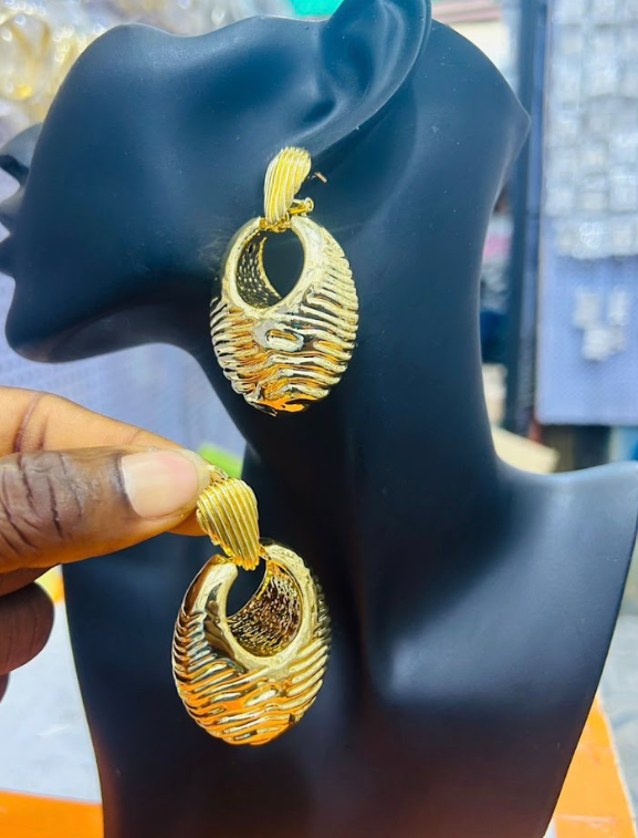 Stainless steel Gold bold earrings