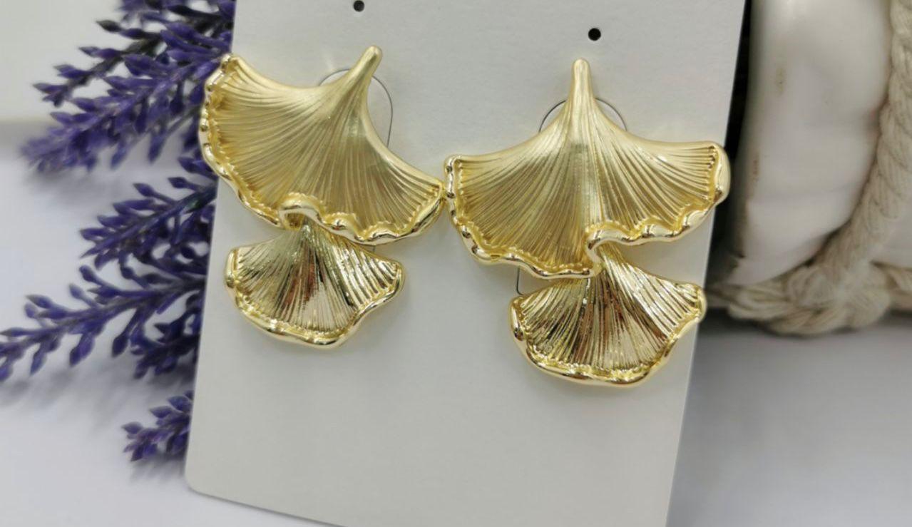 Golden Ginkgo Leaf Earring