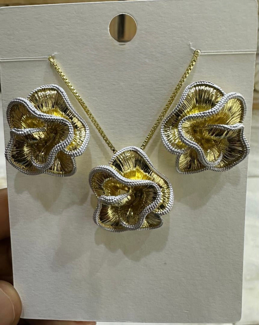 2tone necklace, earrings n pendant set