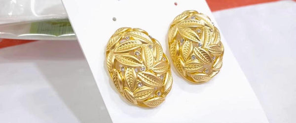 Gold-Tone Leaf Pattern Clip Earrings