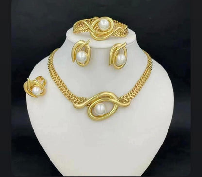 4pcs Gold n Pearl Costume Set