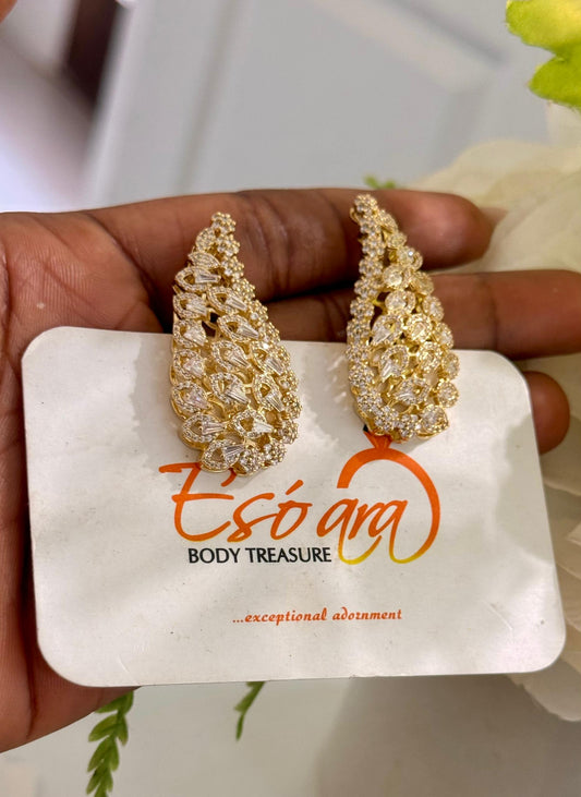 Pear-shaped Gold Zirconia Earrings