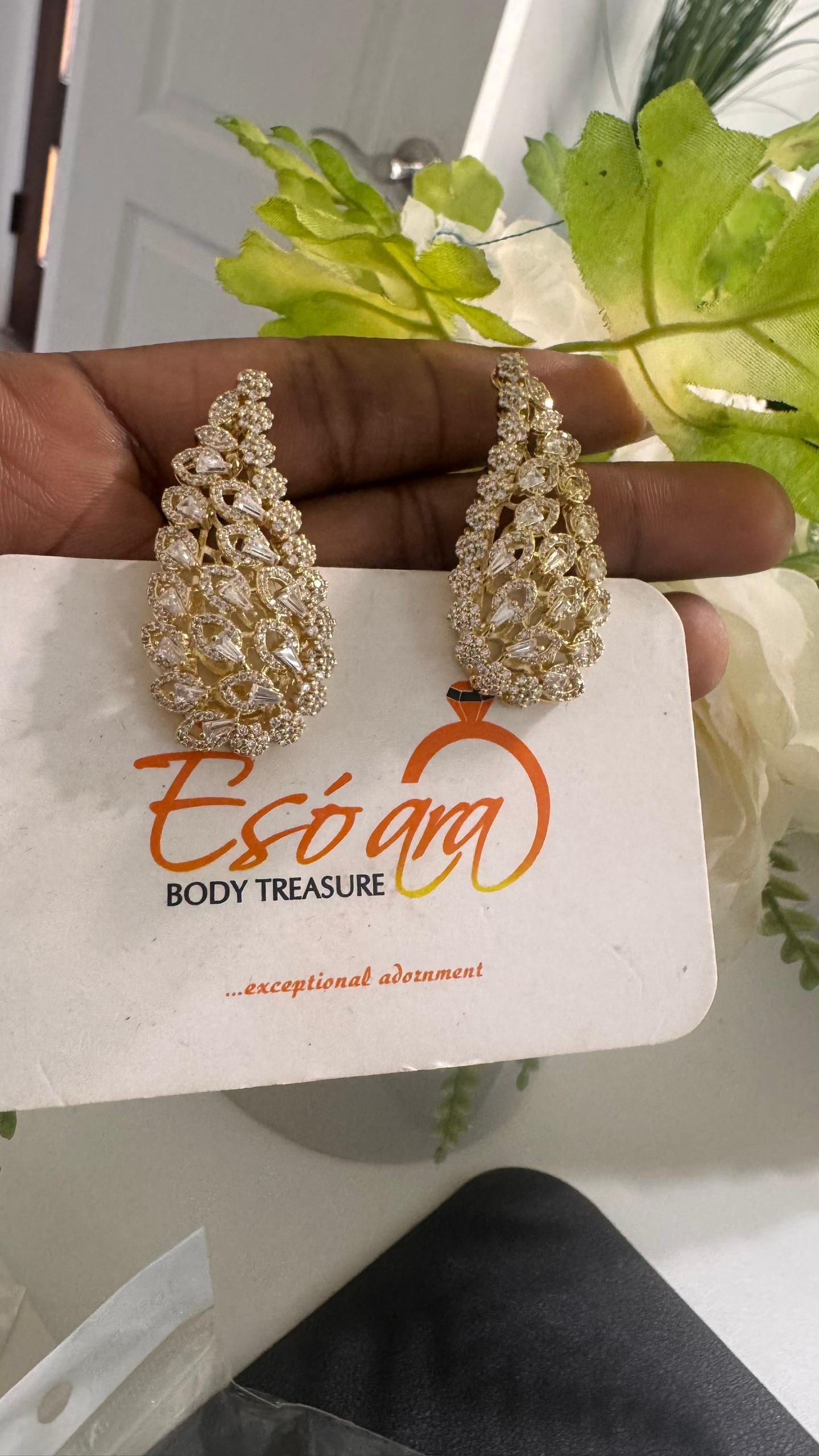 Pear-shaped Gold Zirconia Earrings