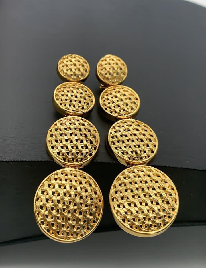 4-Tier Round Drop Earrings