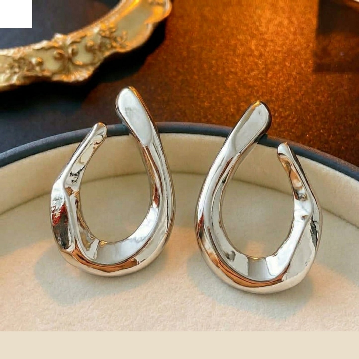 Silver Fluid Wave Earrings